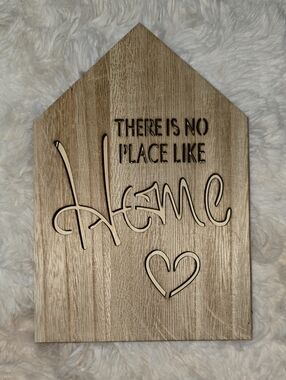 Lumineo Wooden Frame "There Is No Place Like Home" Light Up Sign